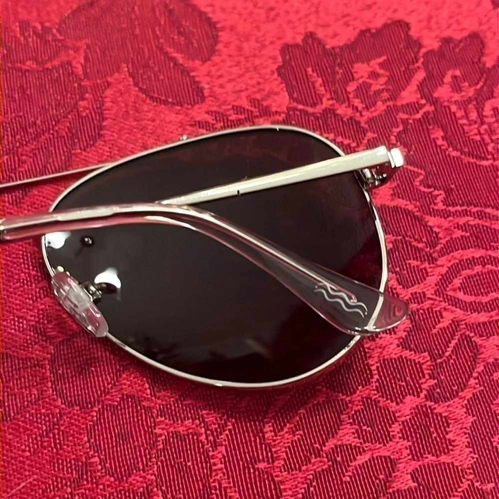 Brand New Floats Komodo Polarized Aviators Sunglasses Metal Silver Tone Frame